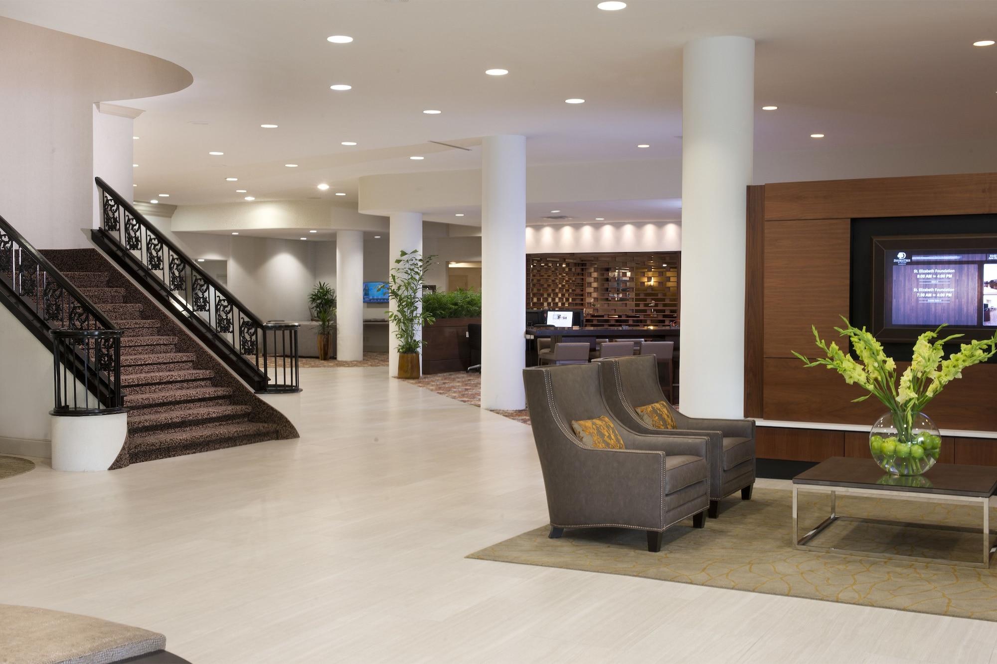 Doubletree By Hilton Lafayette Hotel Екстериор снимка