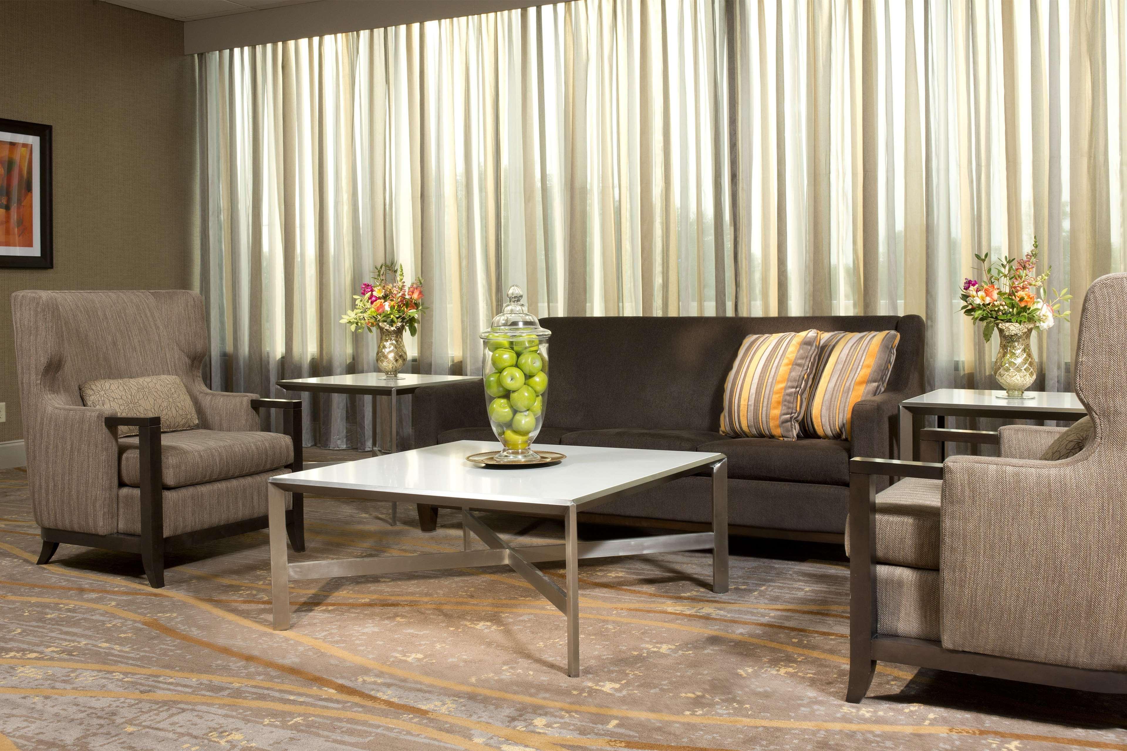 Doubletree By Hilton Lafayette Hotel Екстериор снимка