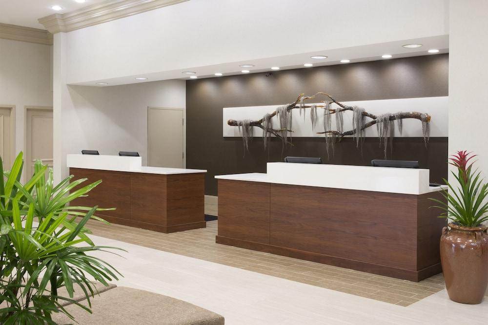 Doubletree By Hilton Lafayette Hotel Екстериор снимка