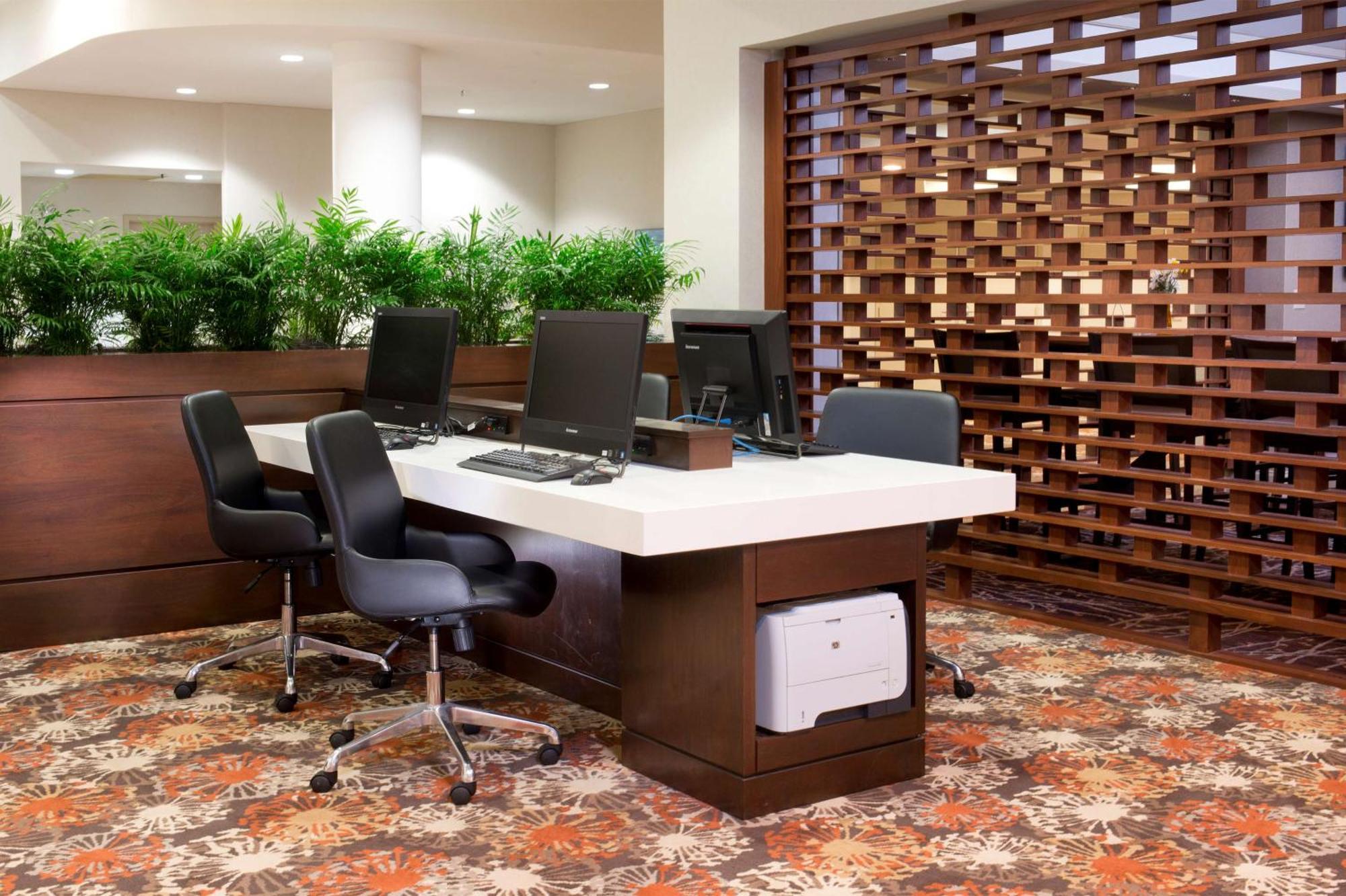 Doubletree By Hilton Lafayette Hotel Екстериор снимка