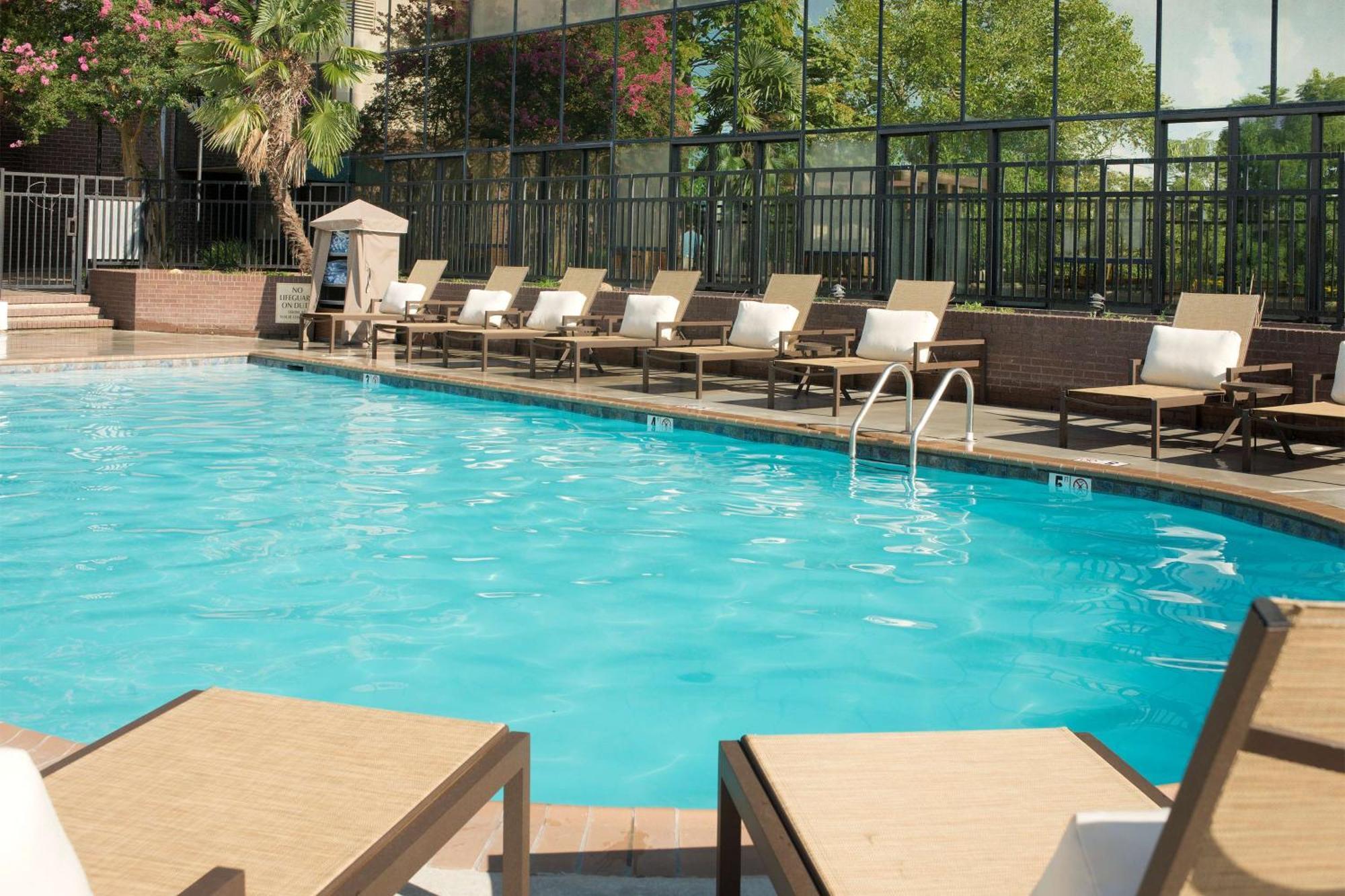 Doubletree By Hilton Lafayette Hotel Екстериор снимка
