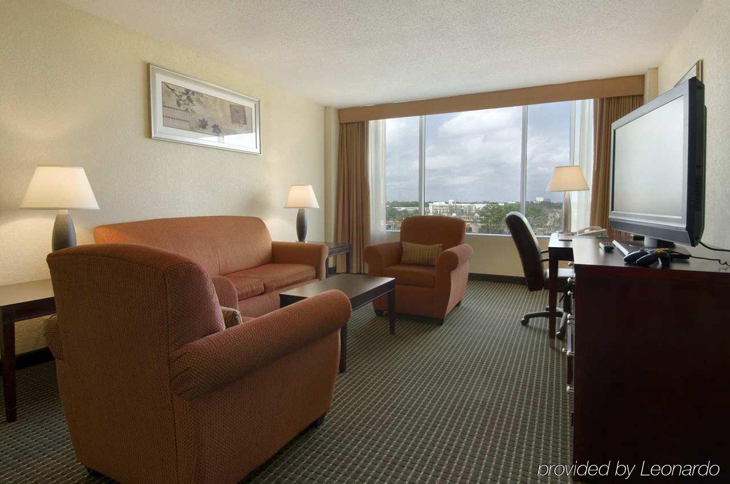 Doubletree By Hilton Lafayette Hotel Стая снимка
