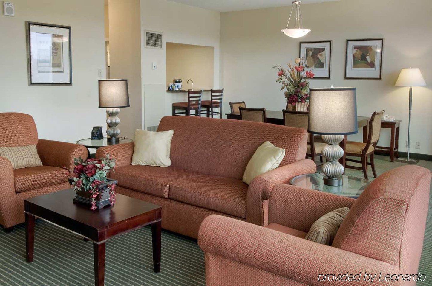 Doubletree By Hilton Lafayette Hotel Стая снимка